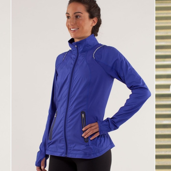 Lululemon Run: Nothin' But Run Jacket
Pigment Blue - Picture 3 of 8